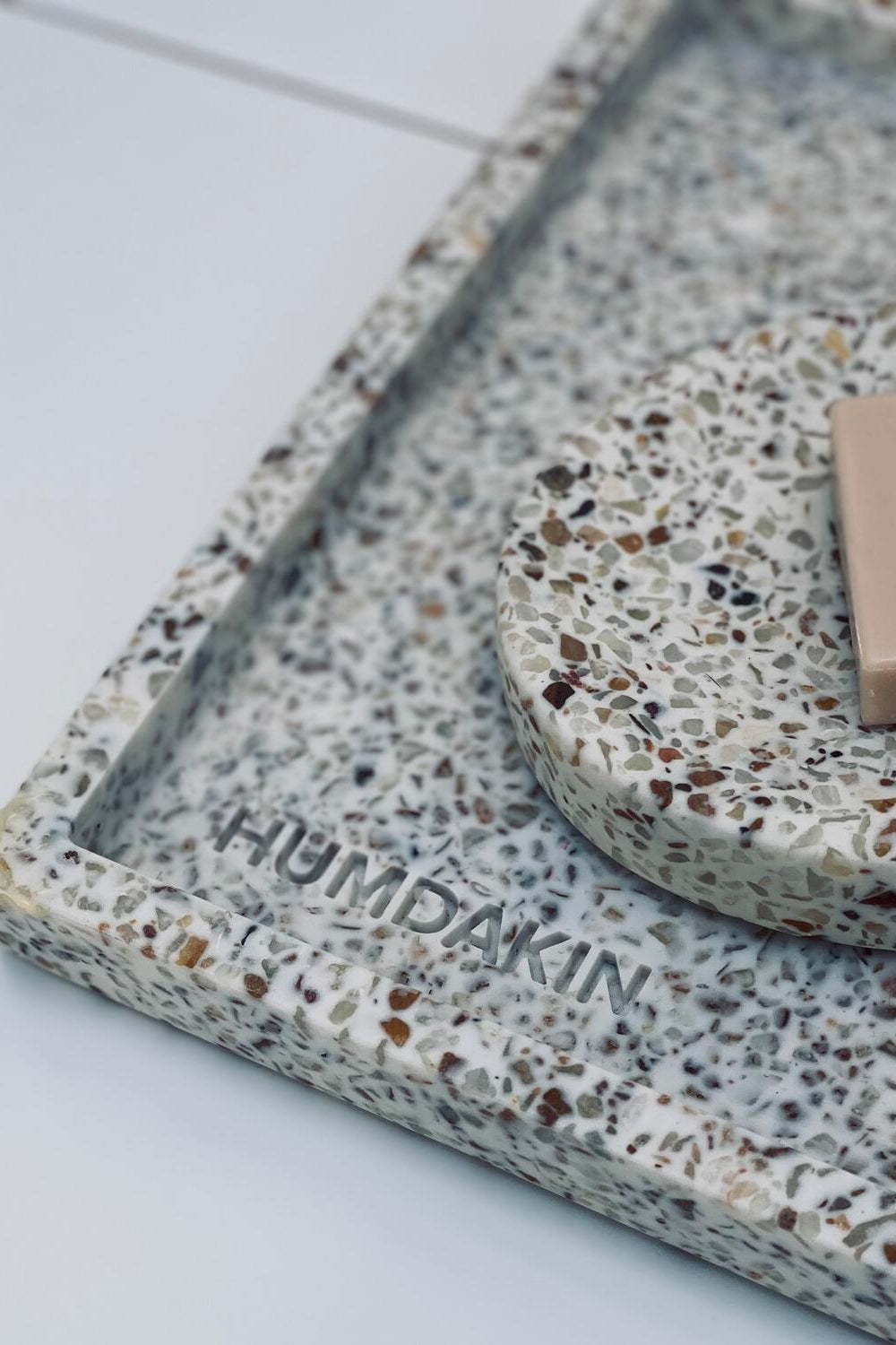 Terrazzo firkantet bakke - natural